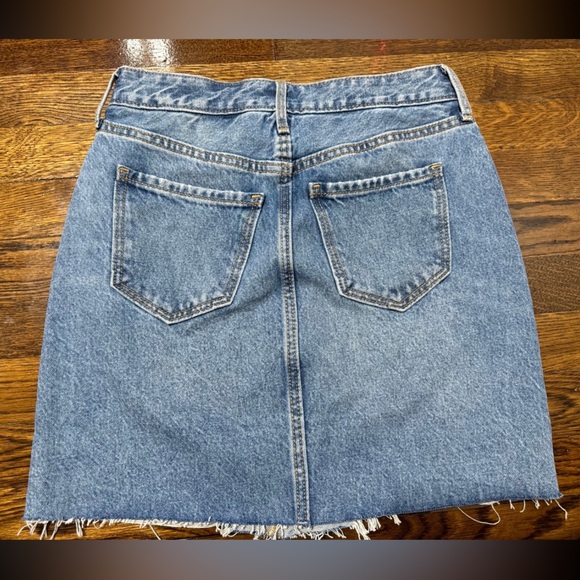 Old navy distressed size 0 high rise mini denim skirt - Picture 3 of 4